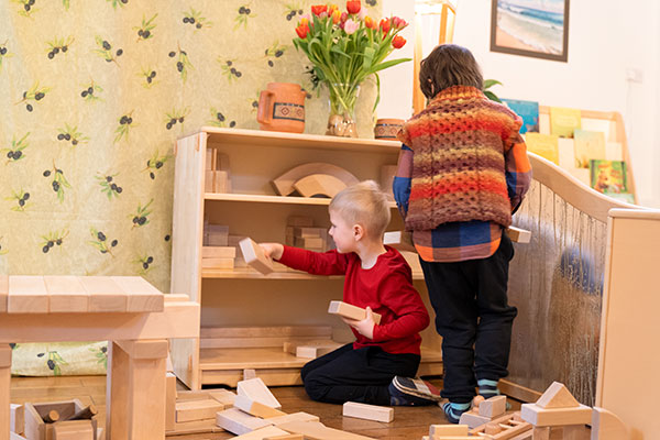 Block play – The benefits of manipulative play in early years, Learning  and Development