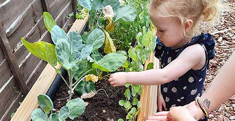 child by garden